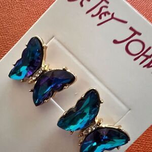 🩵 Betsey Johnson sparkling blue crystal butterfly earrings 🩵